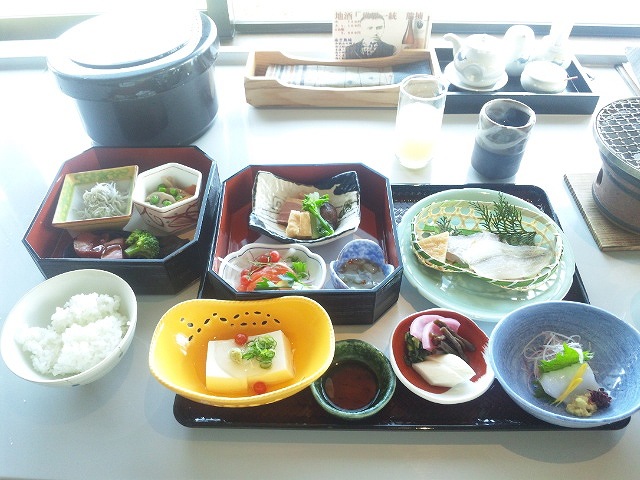 摜