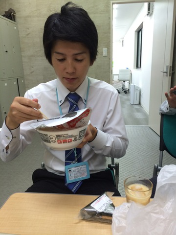 摜