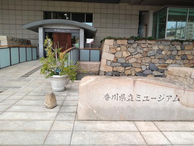 摜
