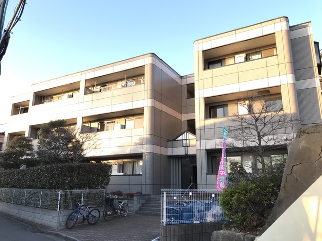 摜