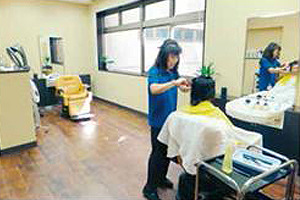安濃津ろまん ヘアサロン