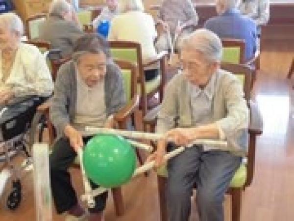 摜