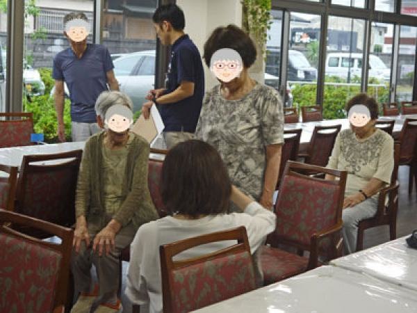 摜